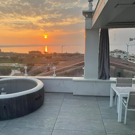 Vista Con Terrazza Esclusiva * ラツィーゼ